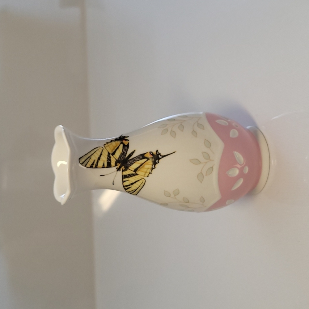 Lenox butterfly  ceramic vase